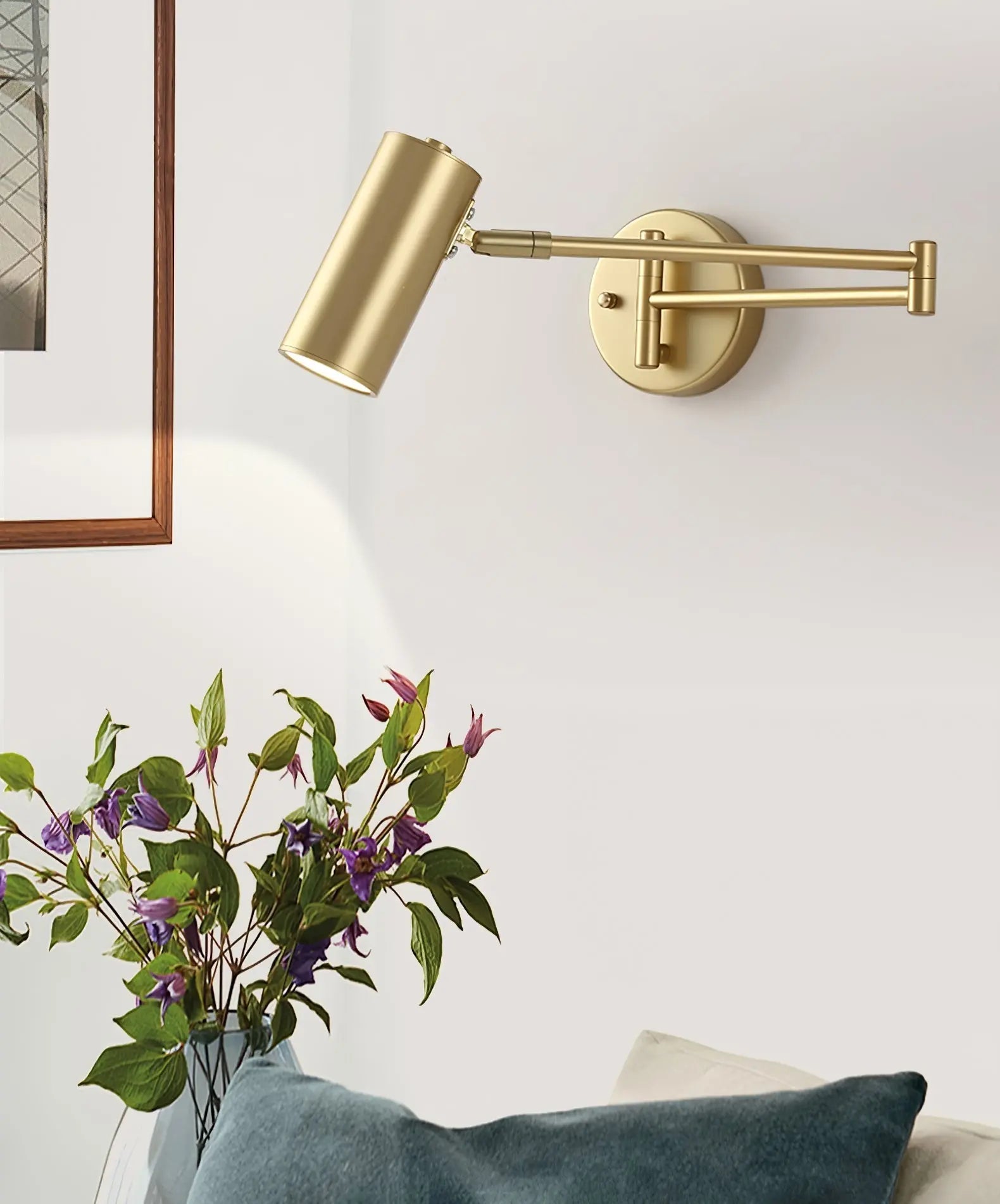 Stylus Wall Sconce - Lumeíra Home